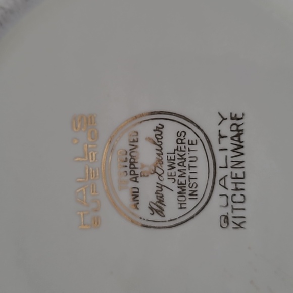 Vintage Hall Serving Bowl - Picture 5 of 5